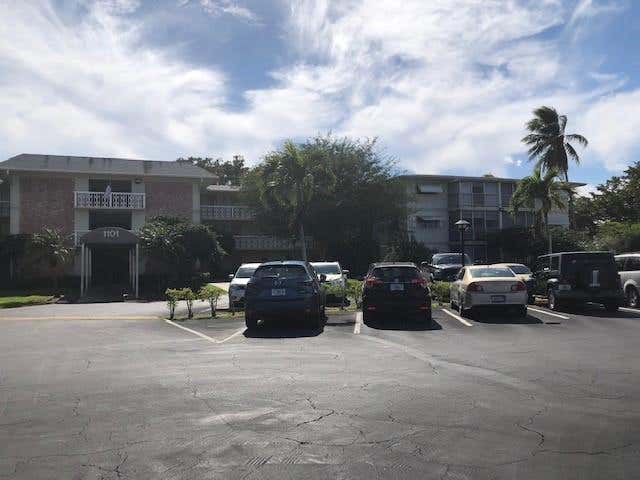 Photo of 1101 Hillcrest Ct #202, Hollywood, FL 33021 (MLS # F10316326)