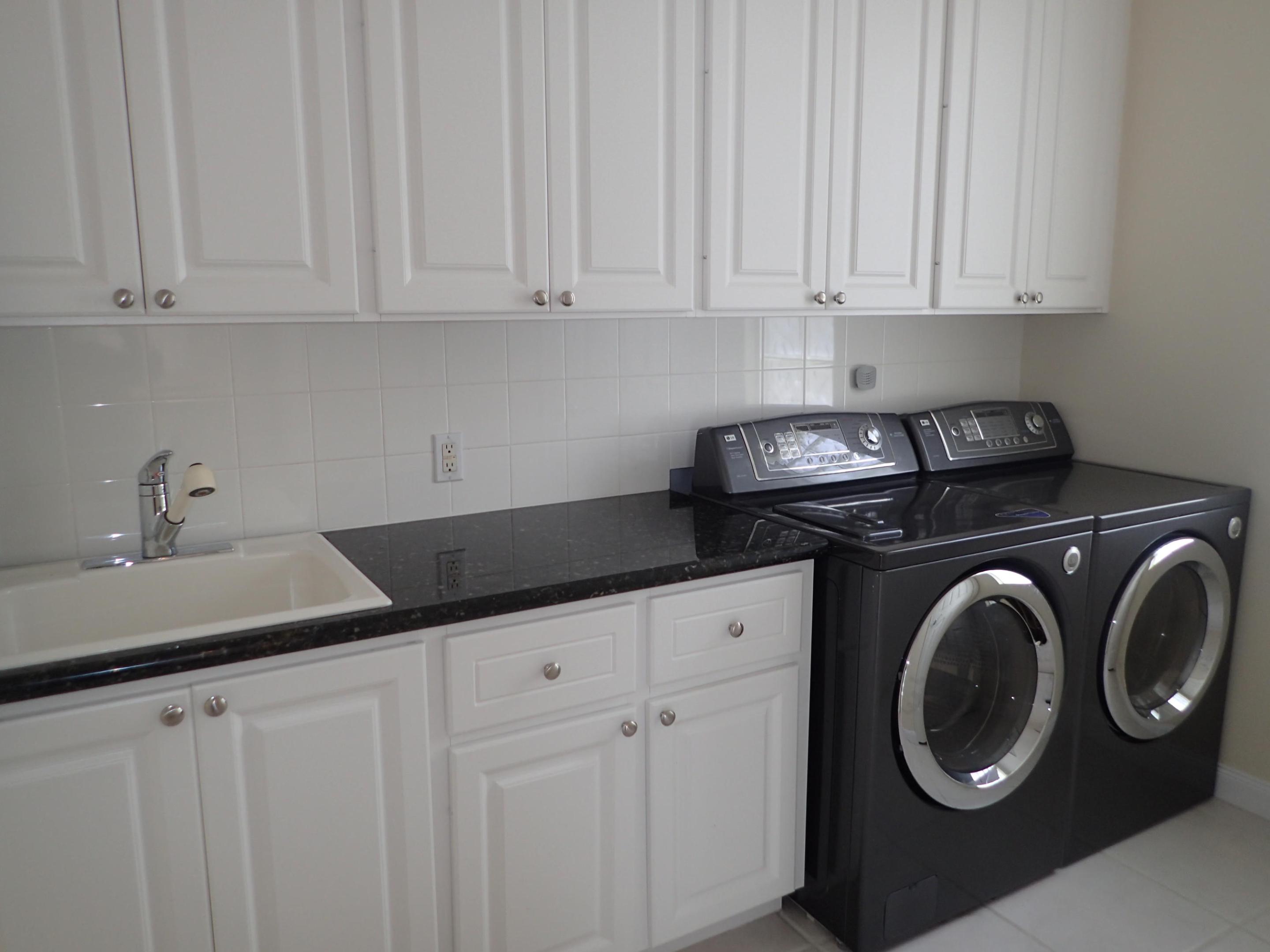 NEWHAVEN 7B PH 2 - Residential Lease