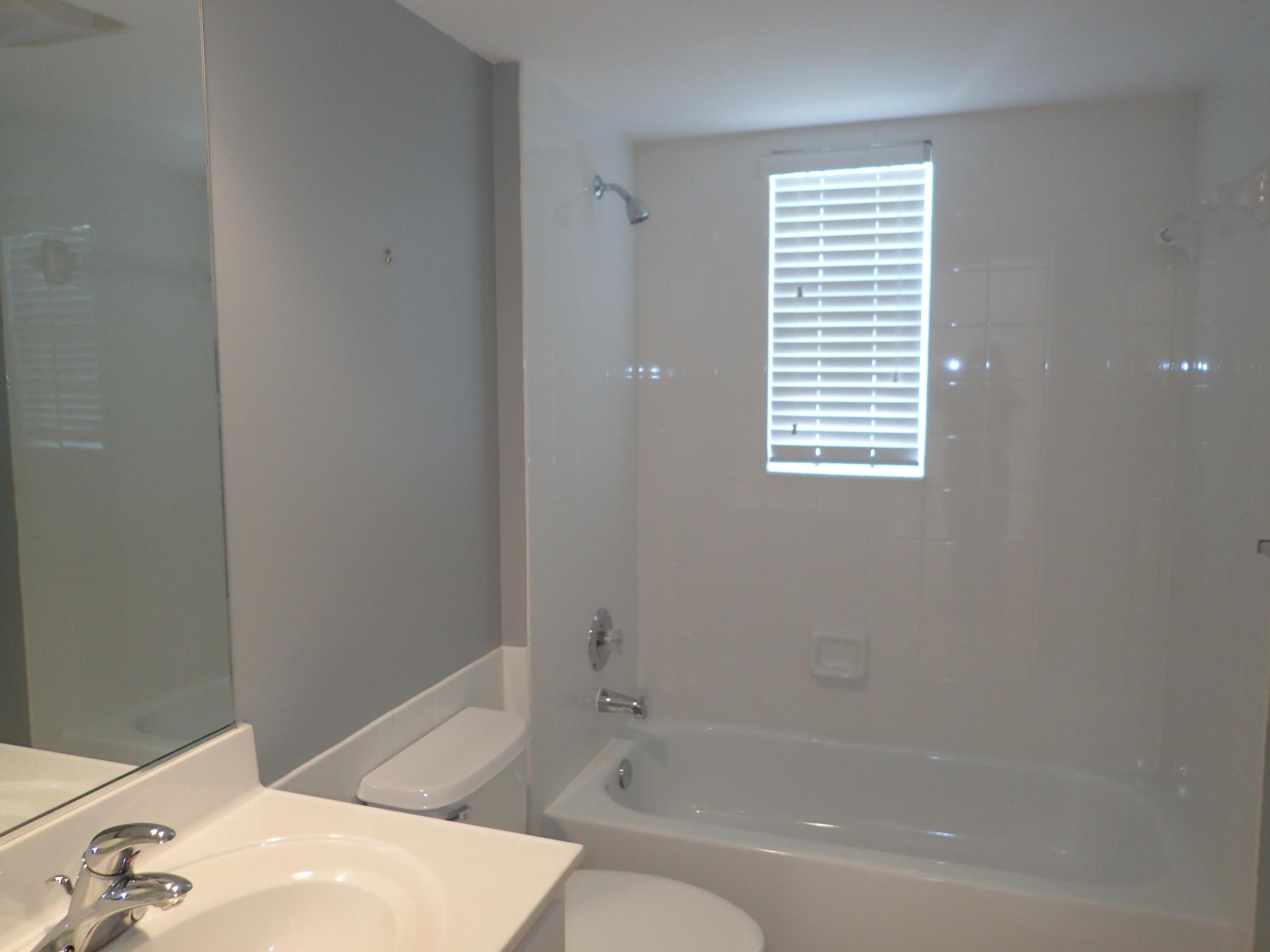 NEWHAVEN 7B PH 2 - Residential Lease