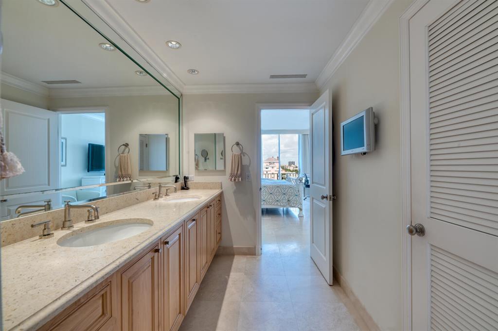 WINTHROP HOUSE CONDO - Residential