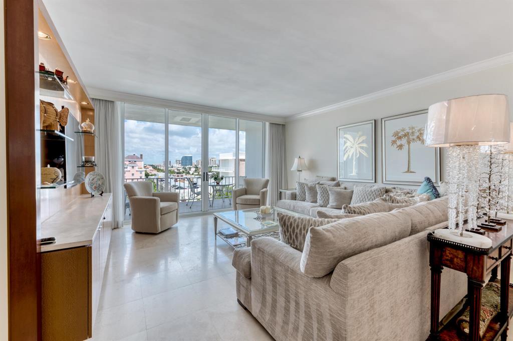 WINTHROP HOUSE CONDO - Residential