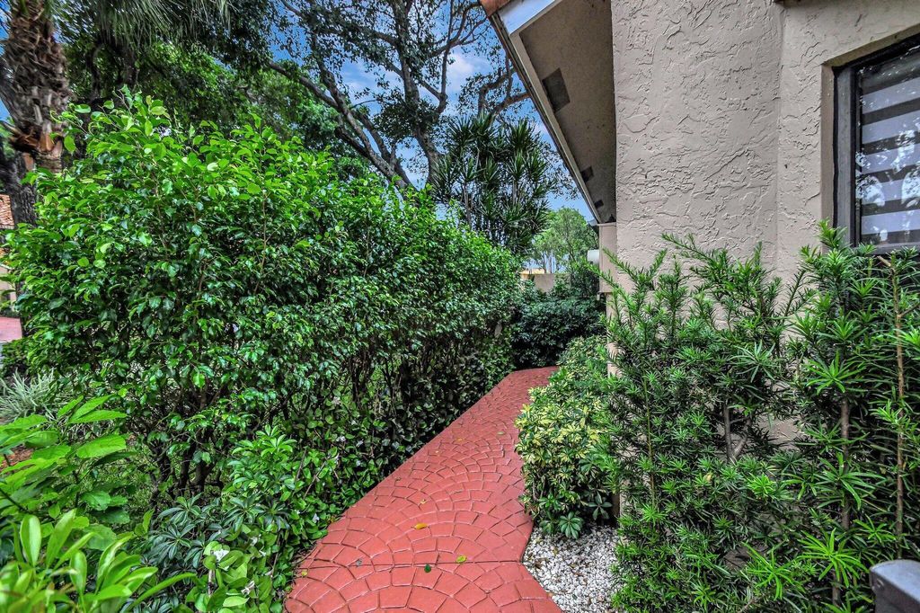 Photo of 22600 Meridiana Drive, Boca Raton, FL 33433 (MLS # R11030310)