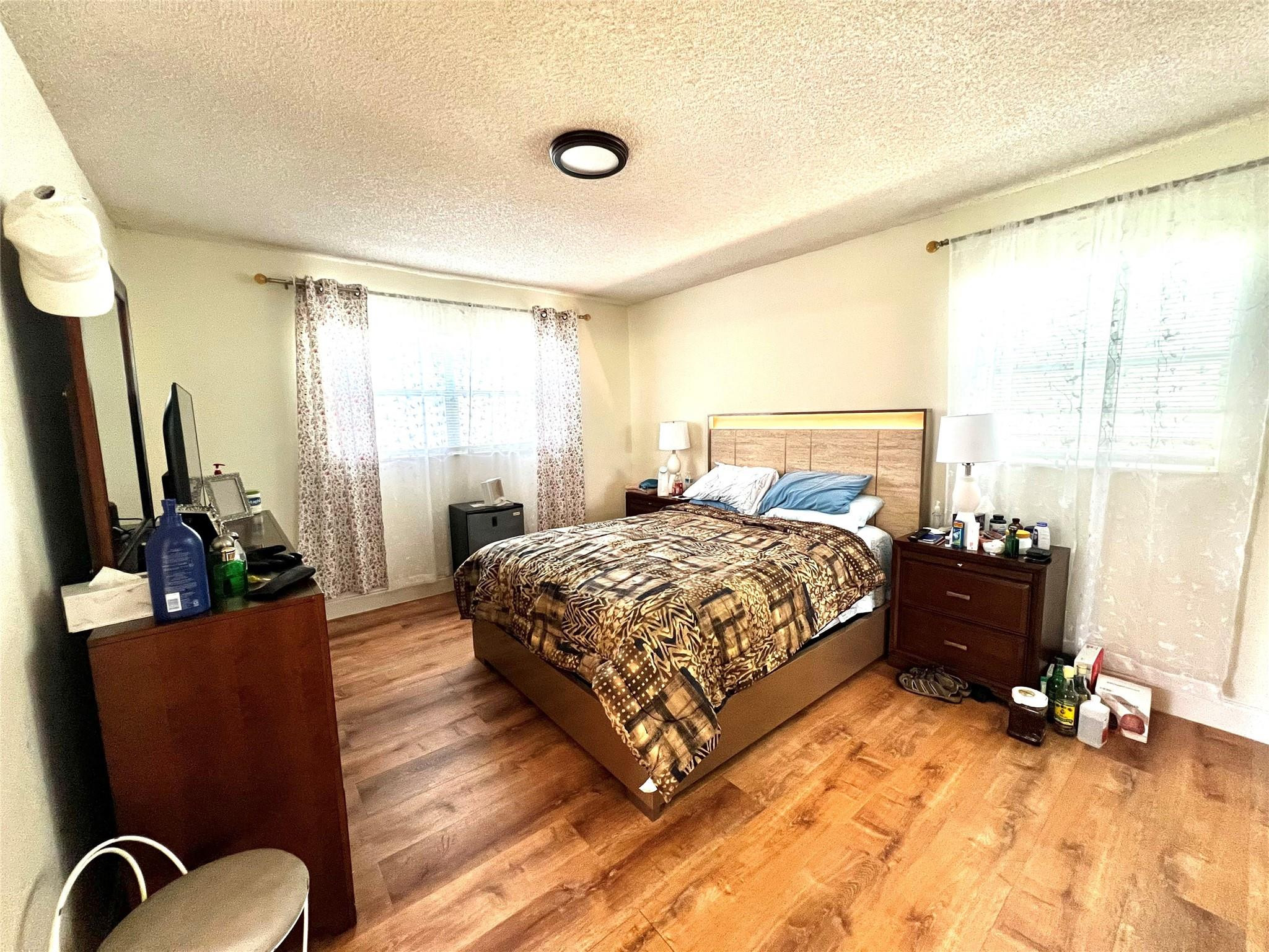 HOLIDAY SPRINGS - Residential