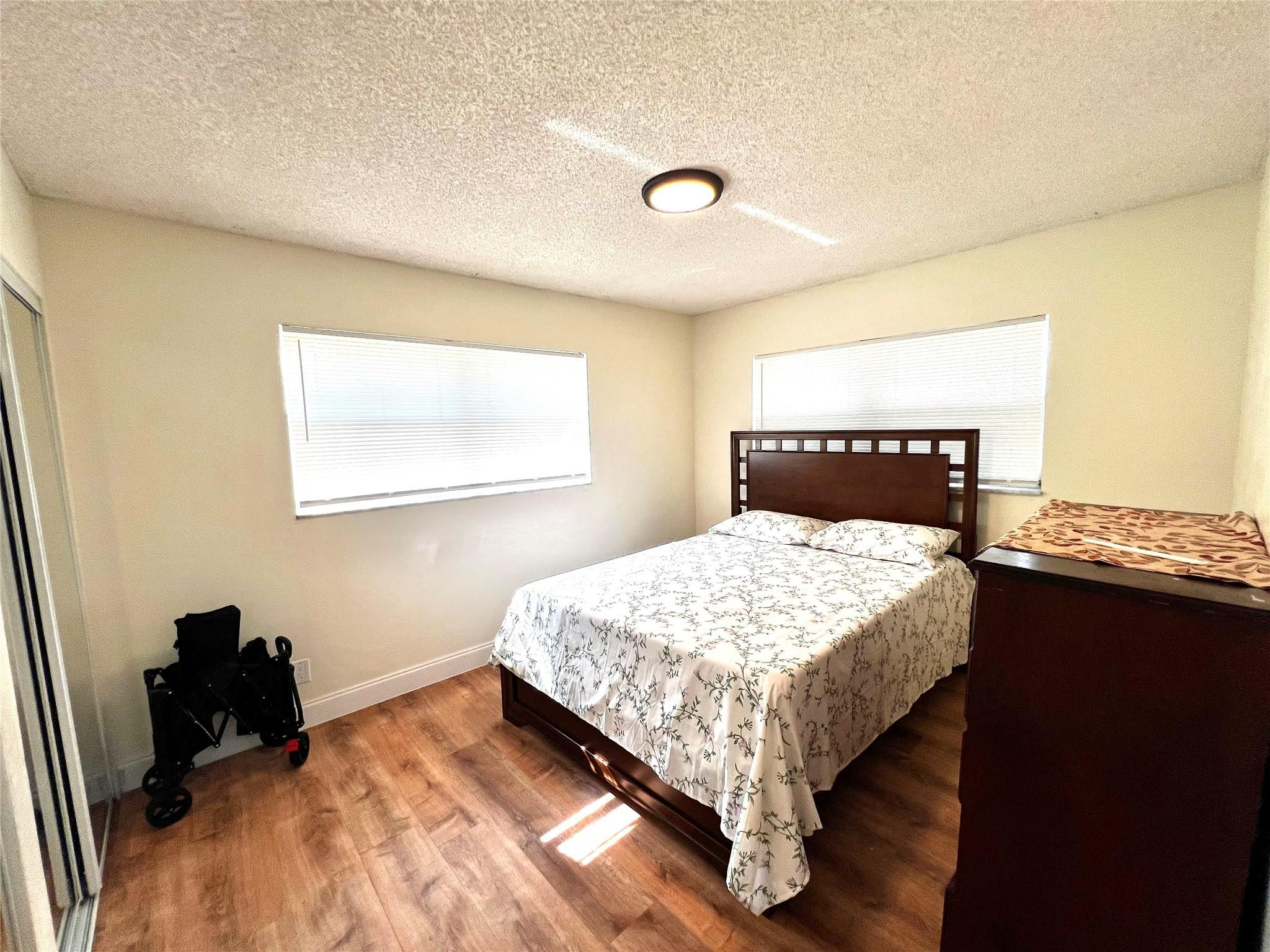 HOLIDAY SPRINGS - Residential