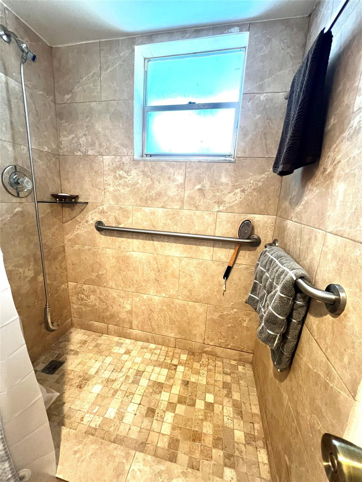 HOLIDAY SPRINGS - Residential