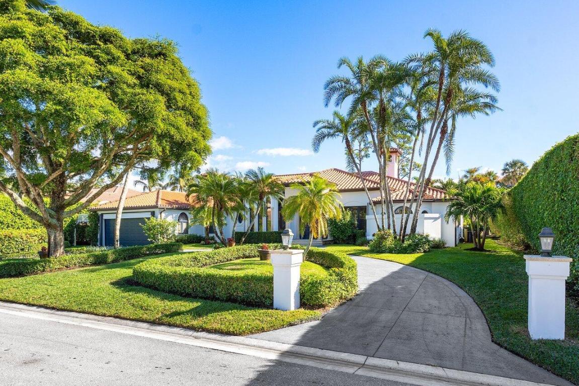 598 N Country Club Drive