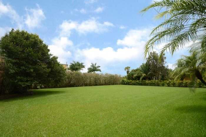 PLANTATION ACRES - Residential