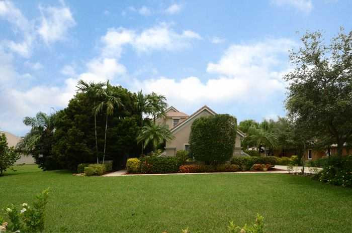 PLANTATION ACRES - Residential