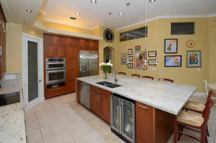 PLANTATION ACRES - Residential