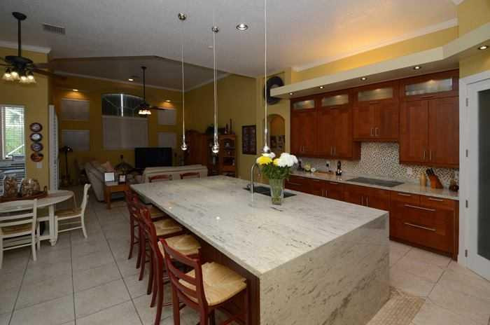 PLANTATION ACRES - Residential