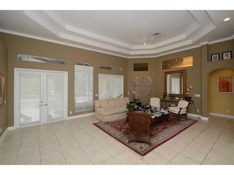 PLANTATION ACRES - Residential