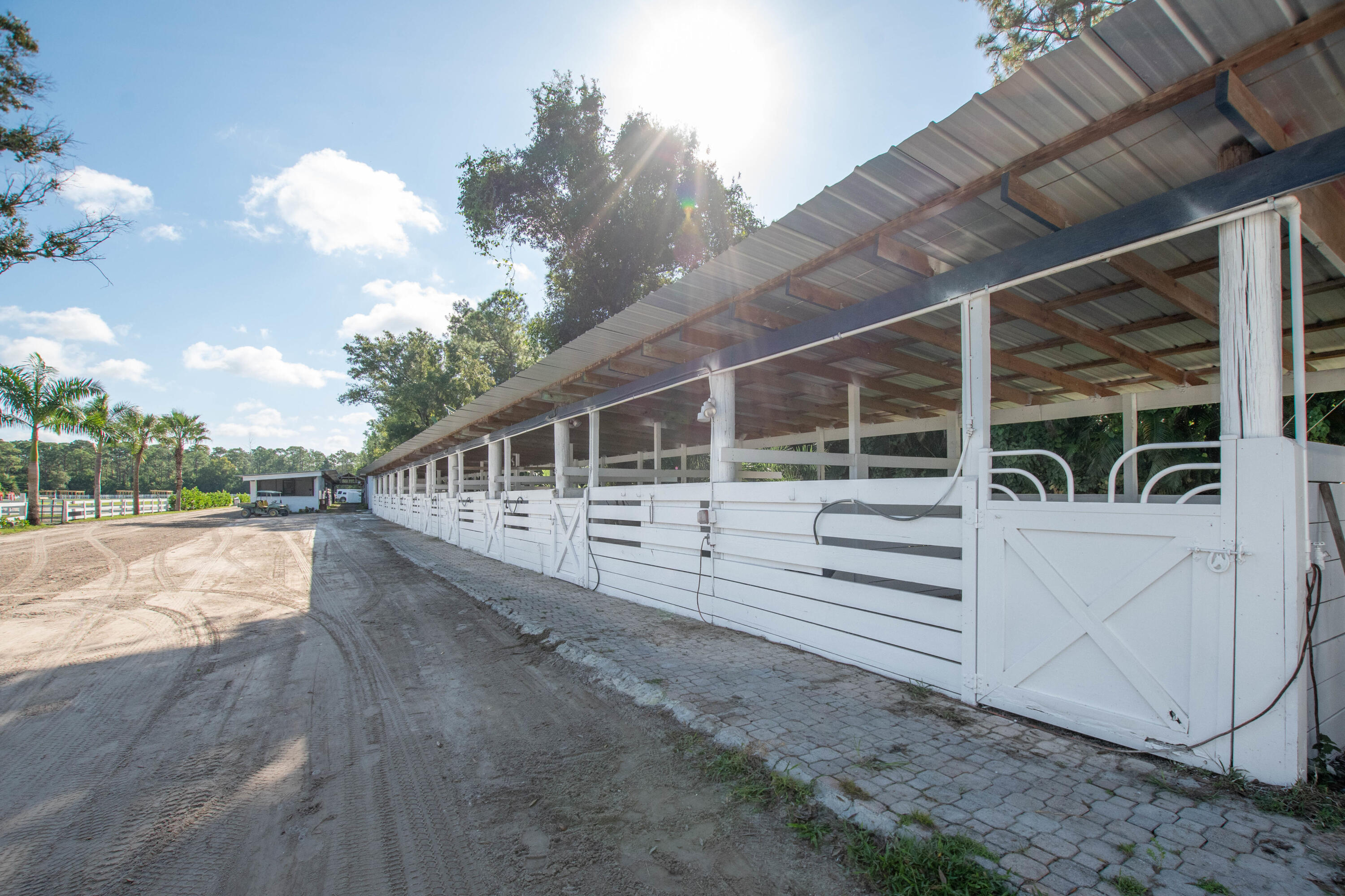 LOXAHATCHEE GROVES - Land