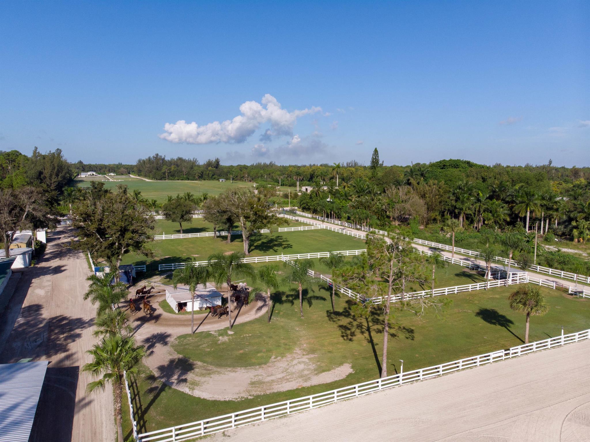 LOXAHATCHEE GROVES - Land