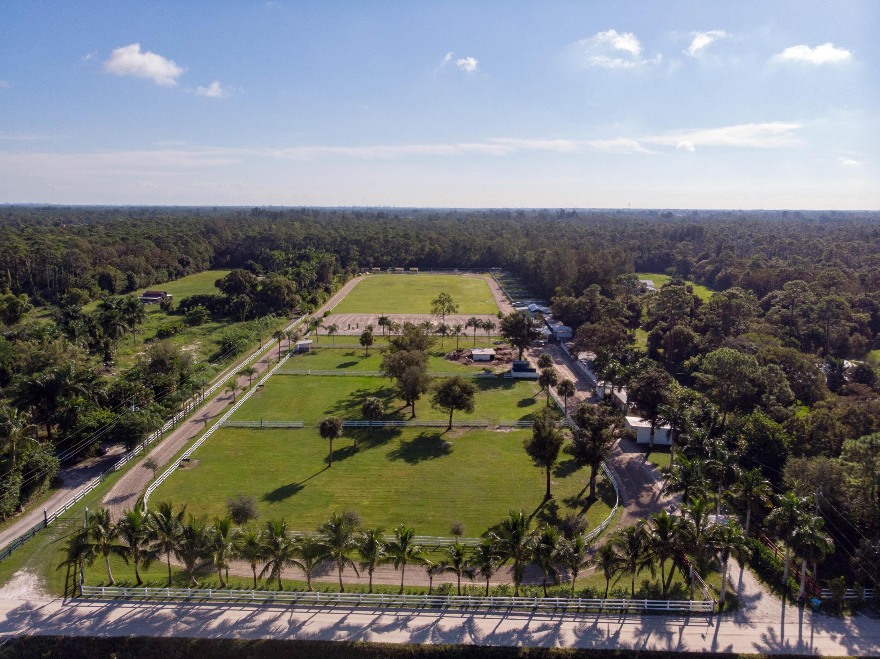 LOXAHATCHEE GROVES - Land