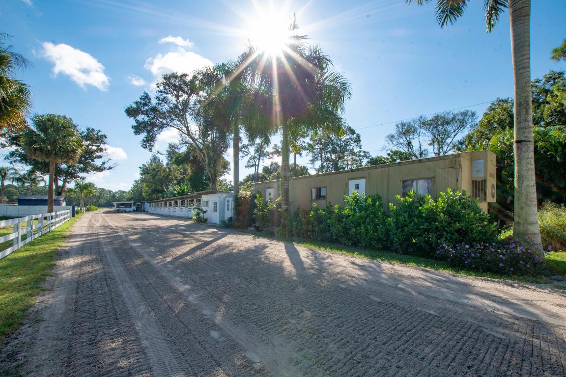 LOXAHATCHEE GROVES - Land