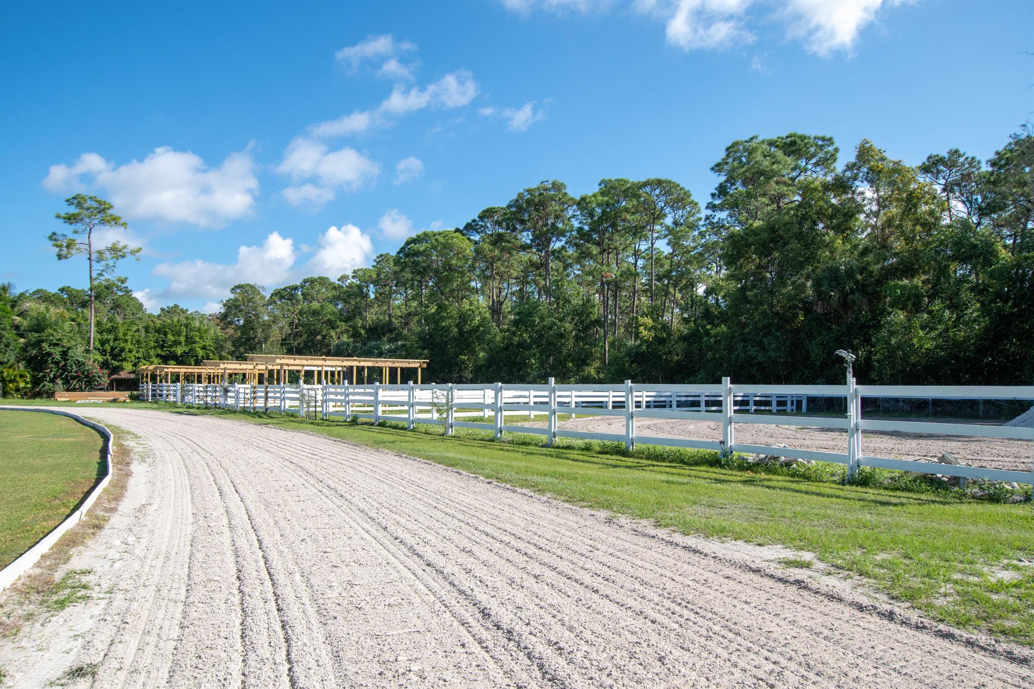 LOXAHATCHEE GROVES - Land