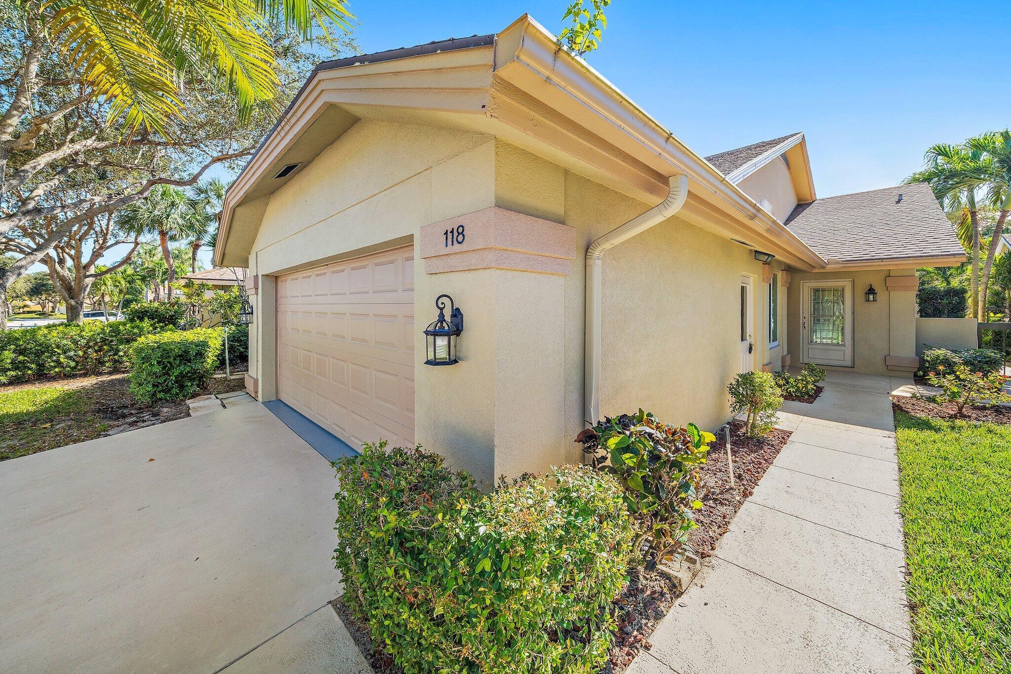 118 Knoll Way