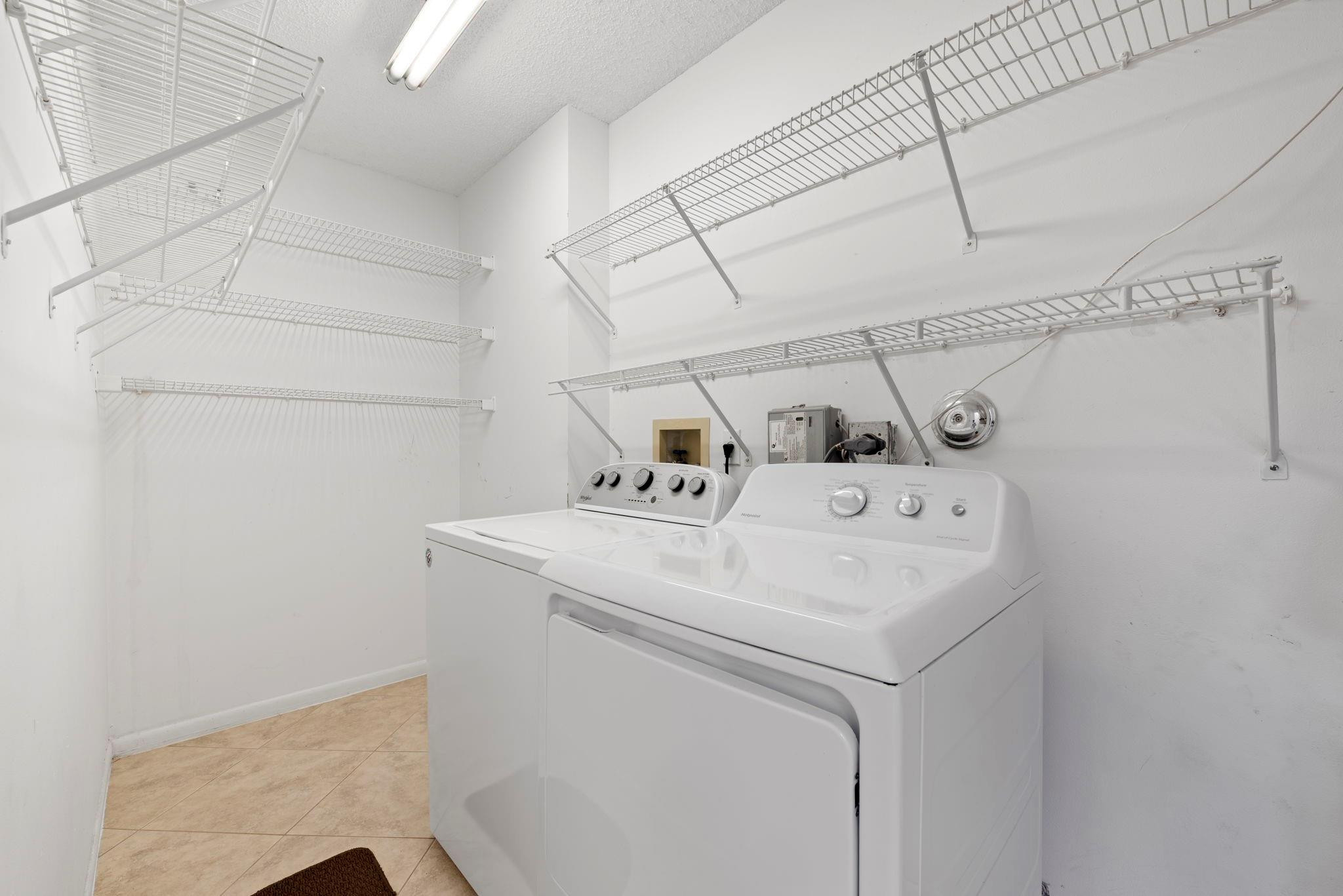 Emerald Pointe - Residential