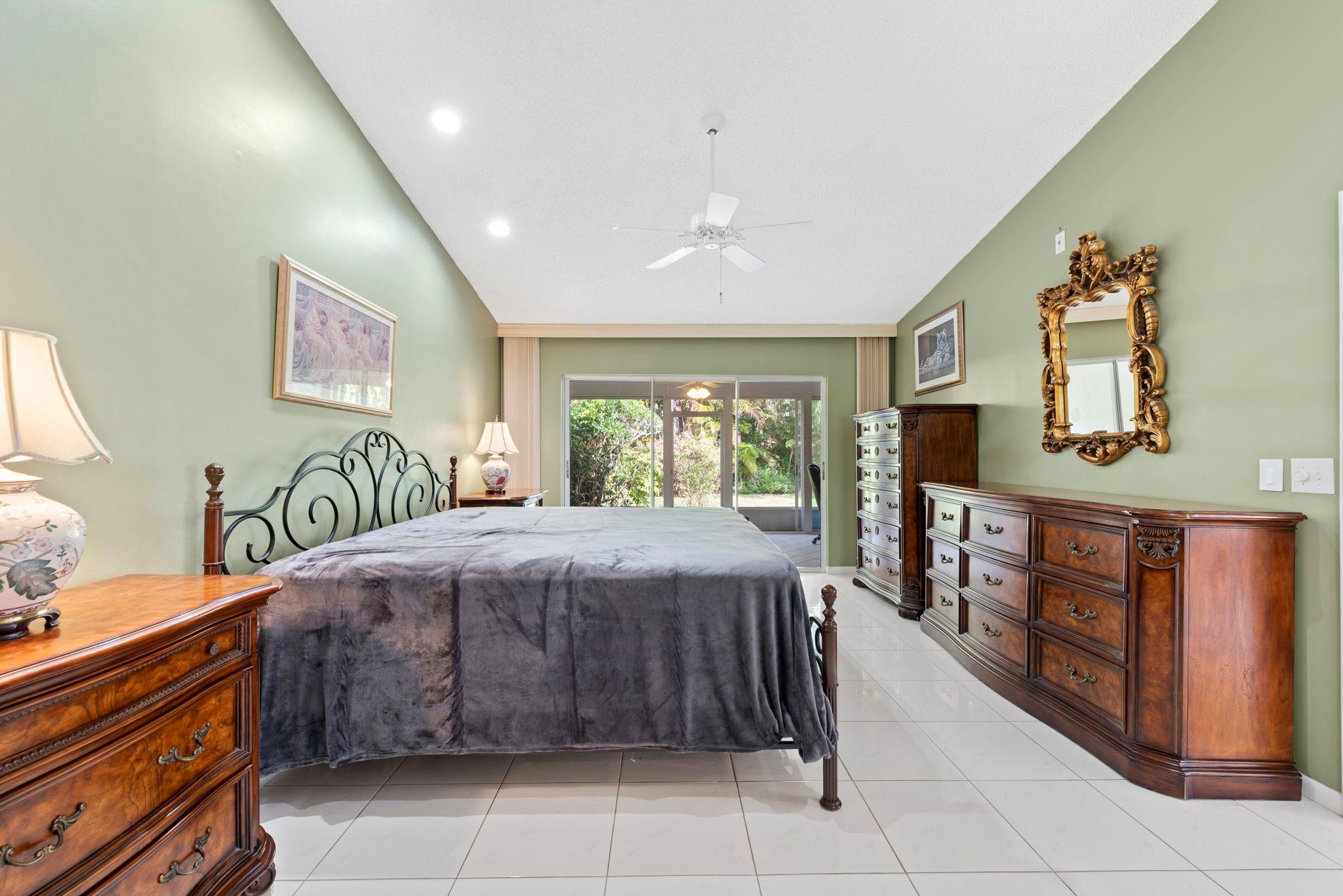 Emerald Pointe - Residential