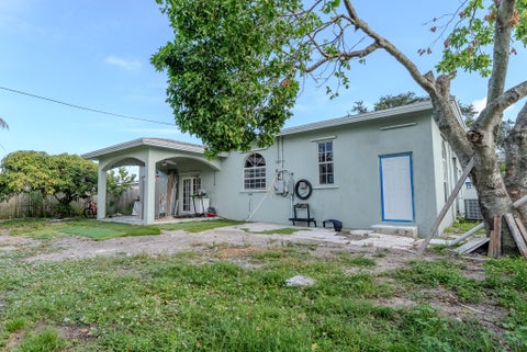 Tiny photo for 2936 SW 11th Court, Fort Lauderdale, FL 33312 (MLS # B26053904)