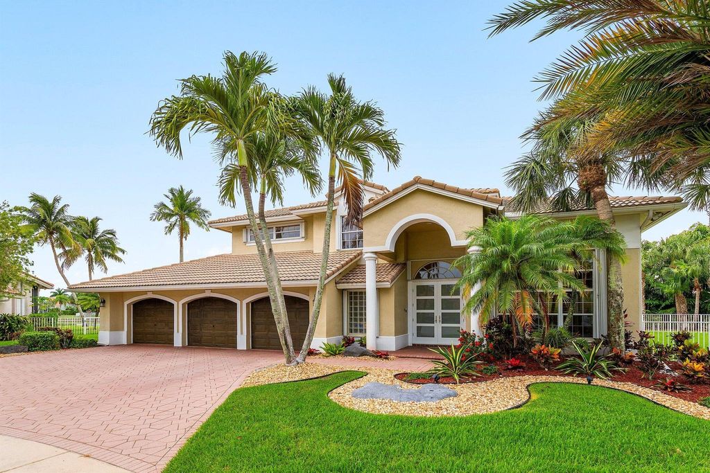 Photo of 19267 Bay Leaf Court, Boca Raton, FL 33498 (MLS # R11105076)
