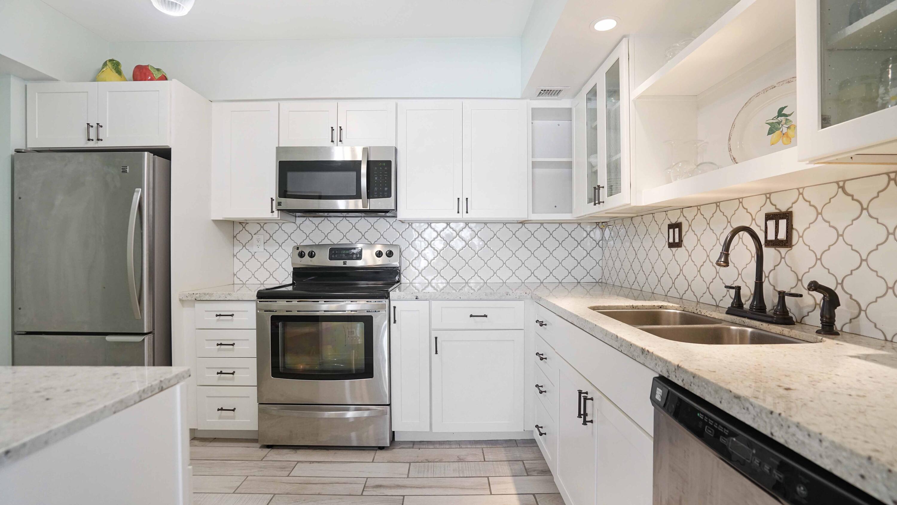 RIVIERA CONDO - Residential