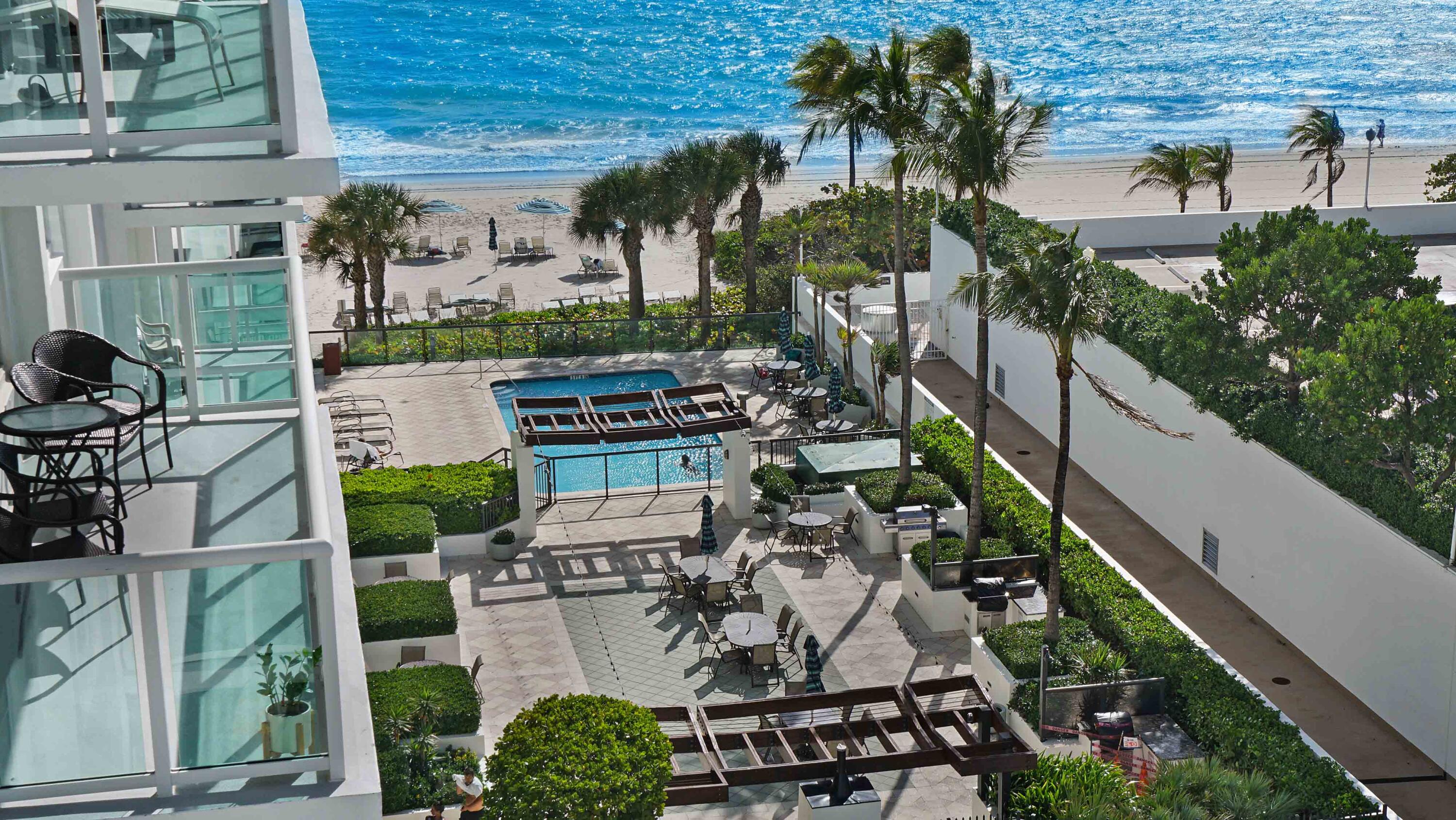 RIVIERA CONDO - Residential