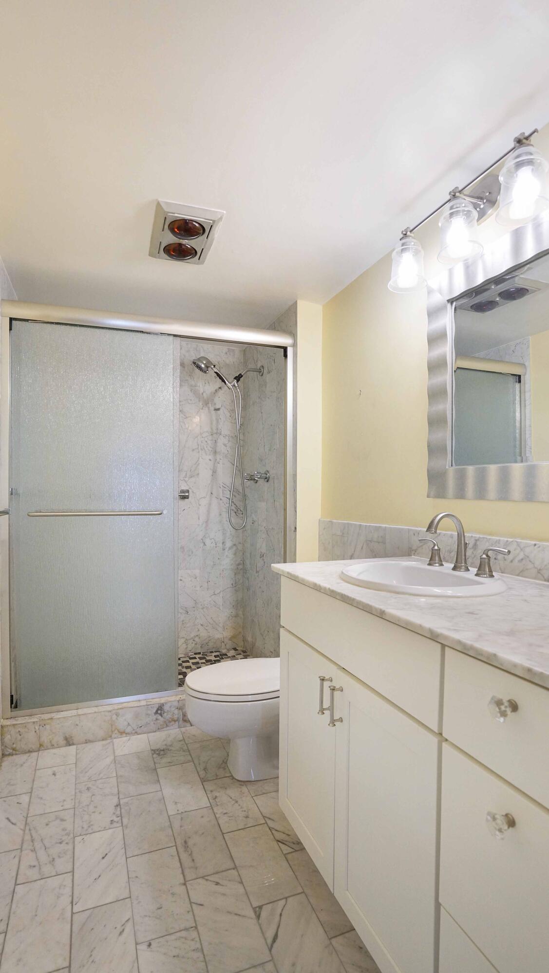 RIVIERA CONDO - Residential