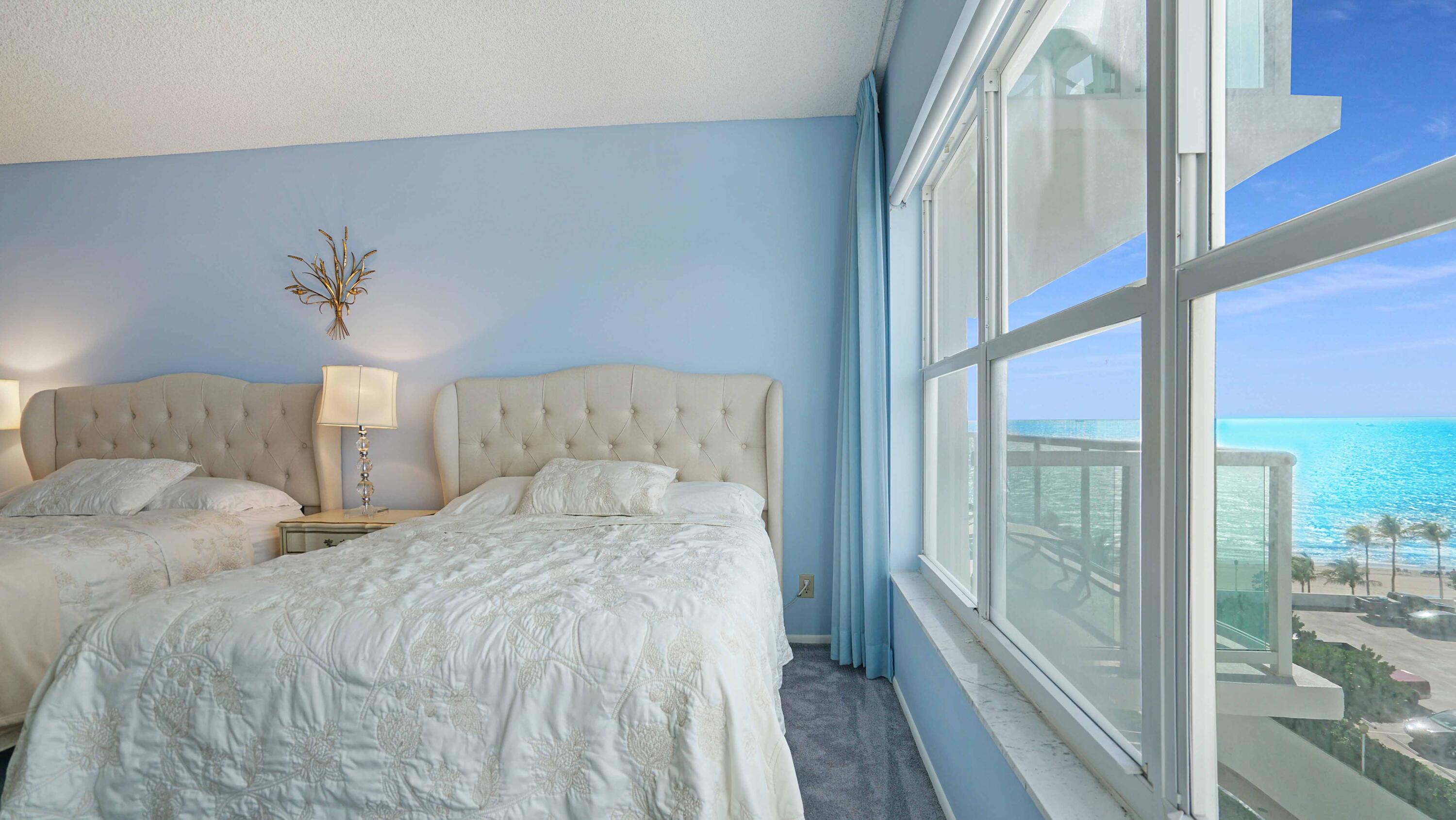 RIVIERA CONDO - Residential