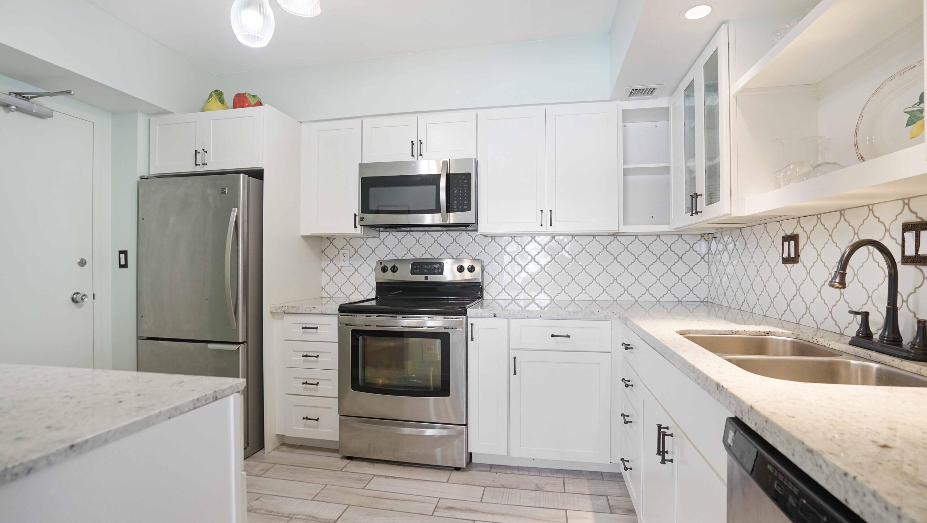 RIVIERA CONDO - Residential