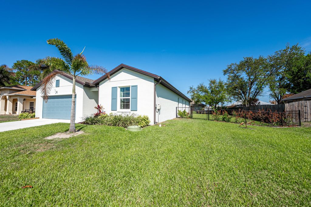 Photo of 226 SW Milburn Circle #209, Port Saint Lucie, FL 34953 (MLS # B26004198)