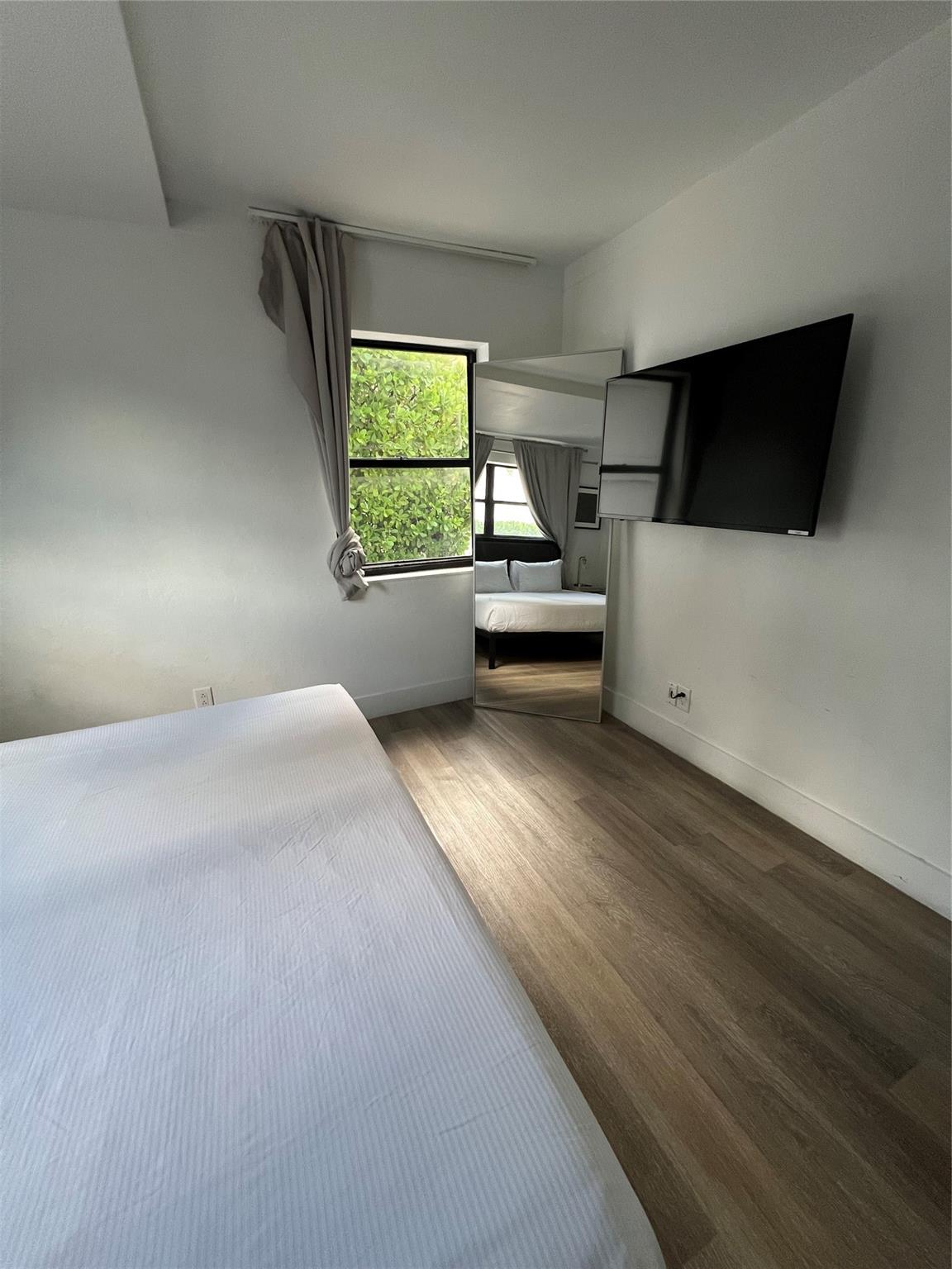 Lauderdale Beach Ext 27-4 - Residential Lease