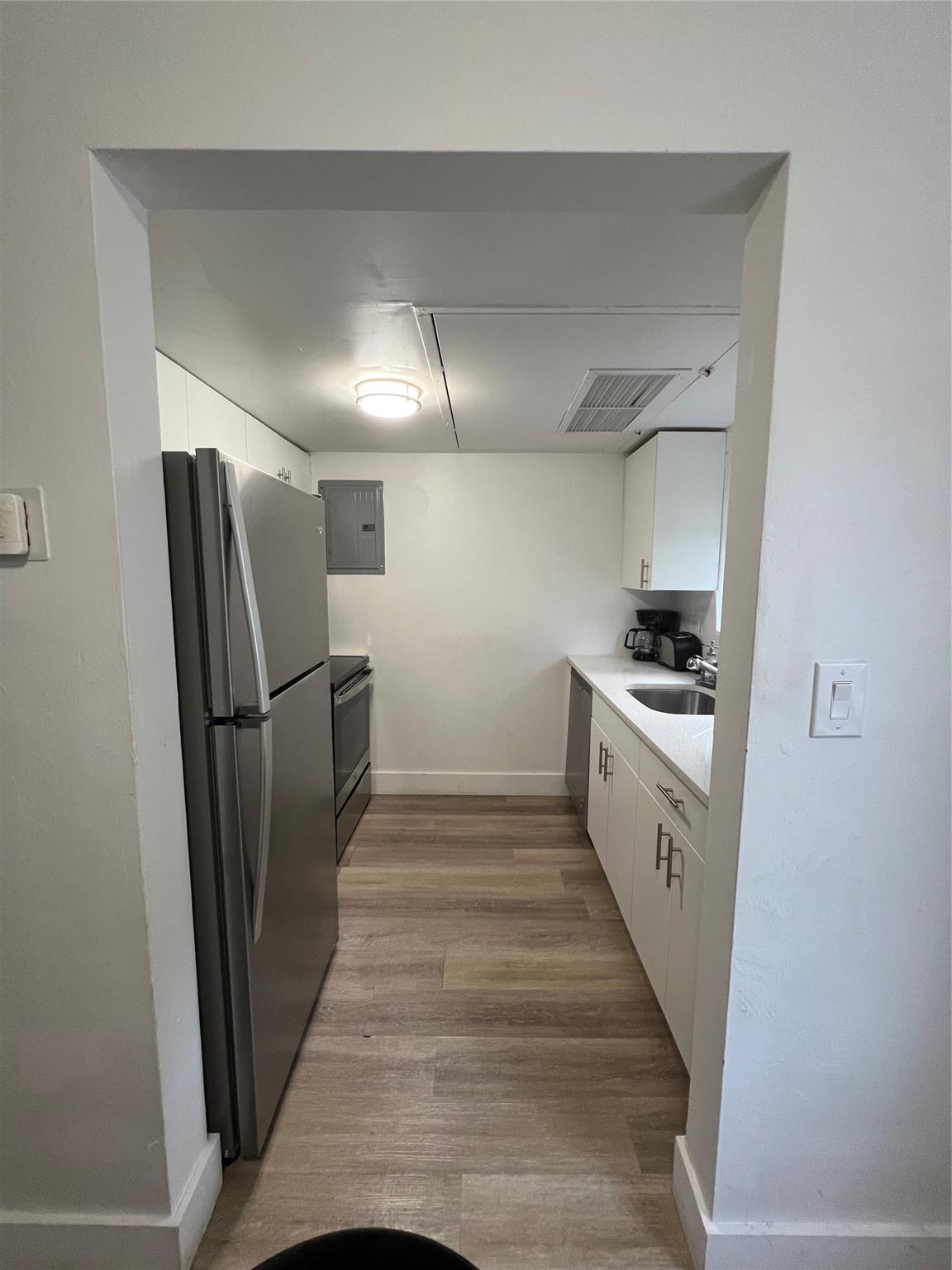 Lauderdale Beach Ext 27-4 - Residential Lease