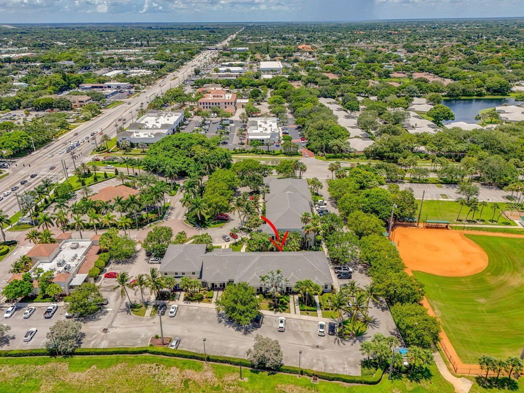 Photo of 3307 Northlake Boulevard #103, Palm Beach Gardens, FL 33403 (MLS # R11109199)