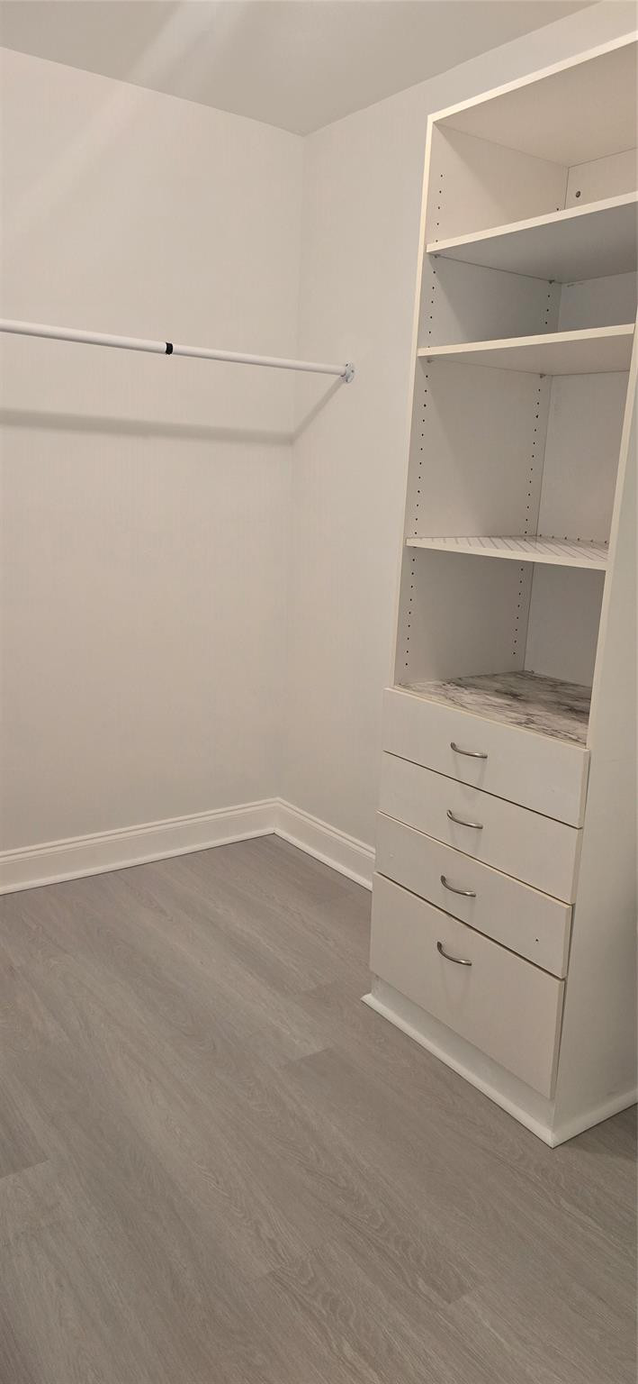 TRENT CONDOMINIUM - Residential Lease