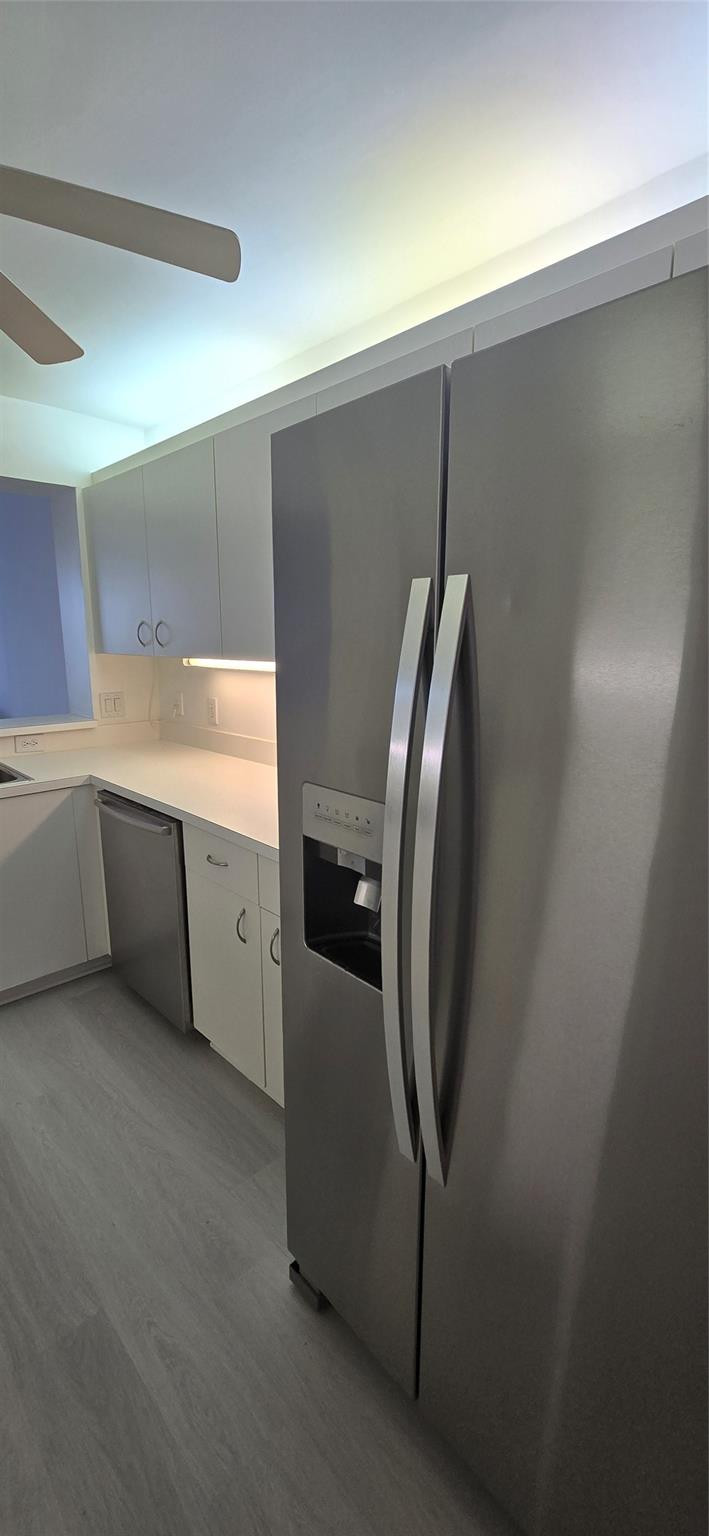 TRENT CONDOMINIUM - Residential Lease