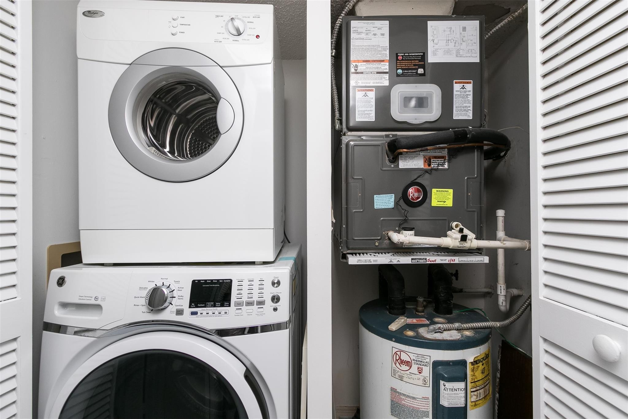TRENT CONDOMINIUM - Residential Lease