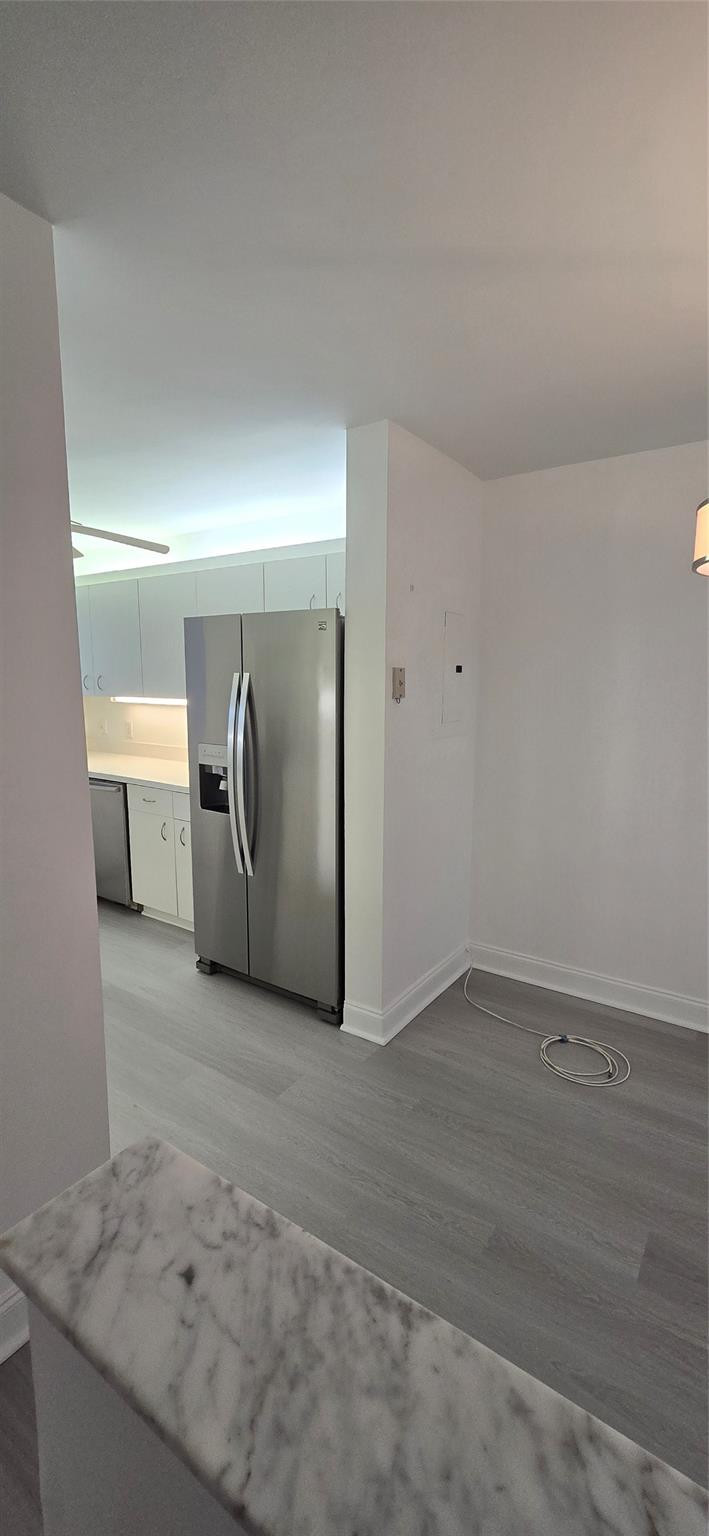 TRENT CONDOMINIUM - Residential Lease