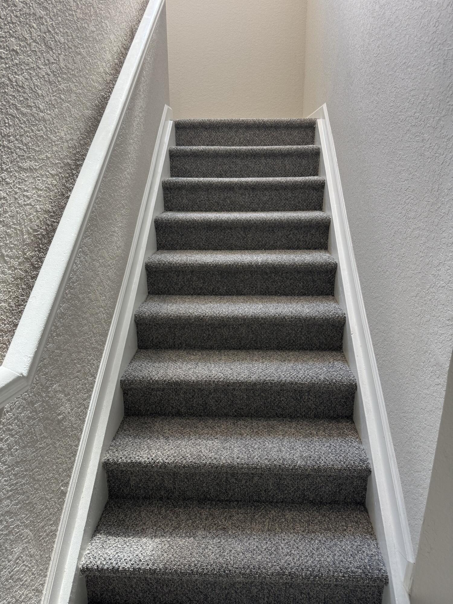 VIZCAYA FALLS PLAT 3 - Residential Lease