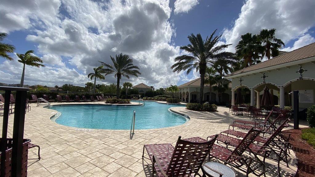 VIZCAYA FALLS PLAT 3 - Residential Lease