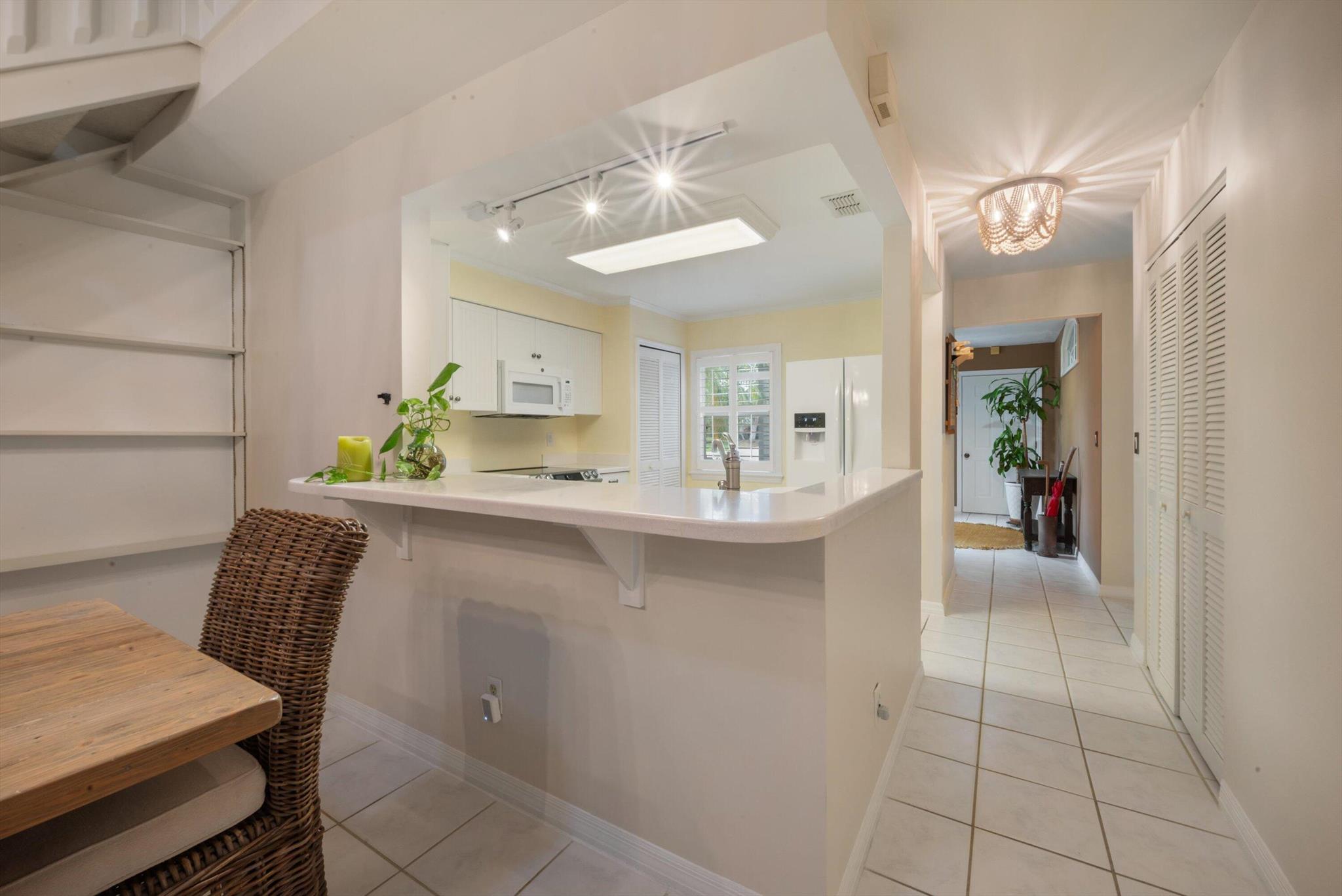 911 NE Sandalwood Place