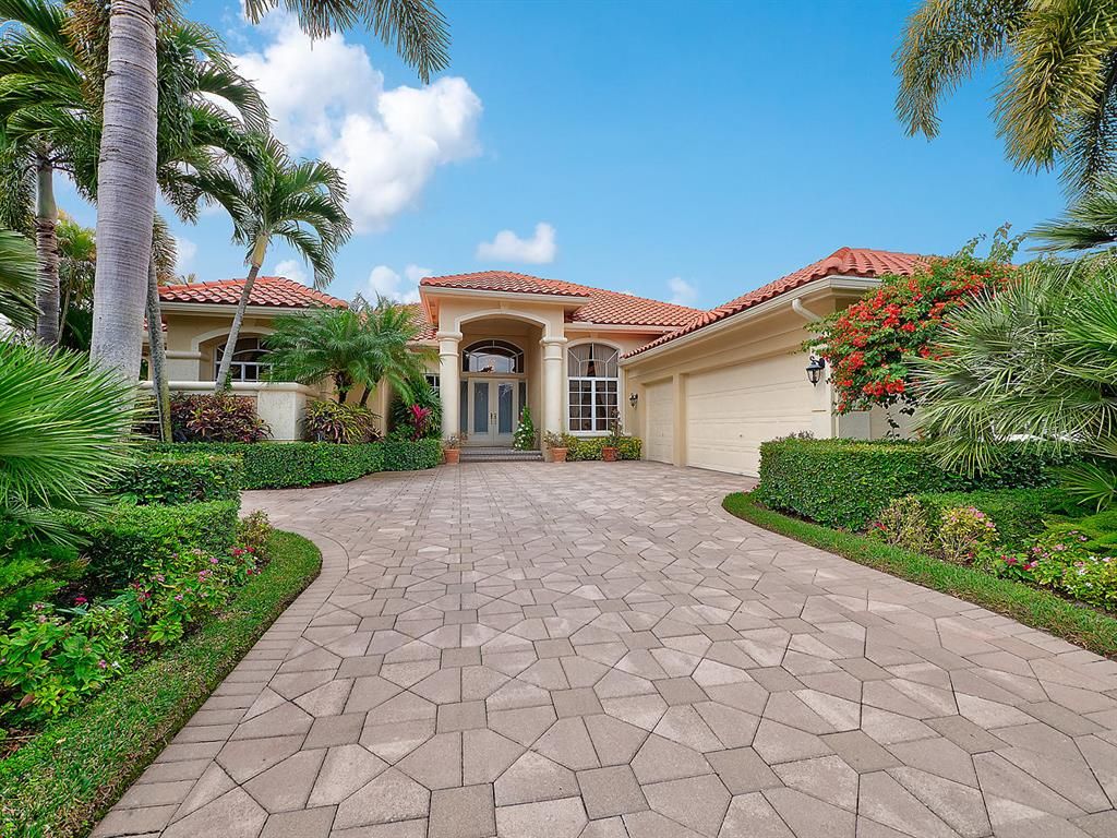 Photo of 1002 Grand Isle Way, Palm Beach Gardens, FL 33418 (MLS # R10687533)