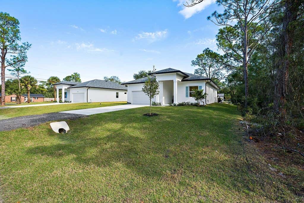 Photo of 7876 96th Avenue, Vero Beach, FL 32967 (MLS # R11150085)