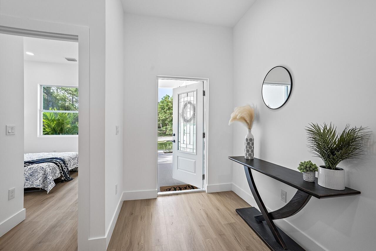 VERO LAKE ESTATES UNIT G - Residential