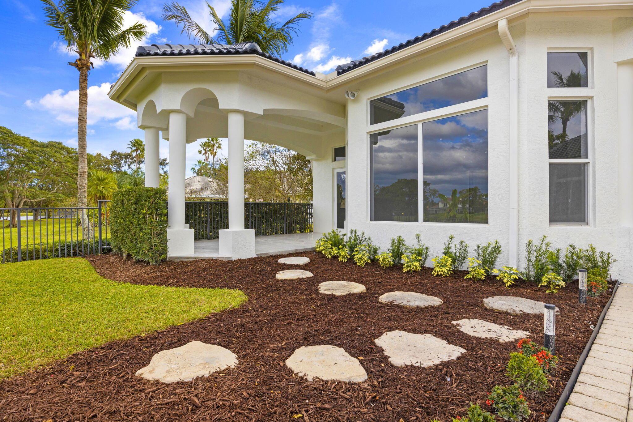 BAY HILL ESTATES - Residential