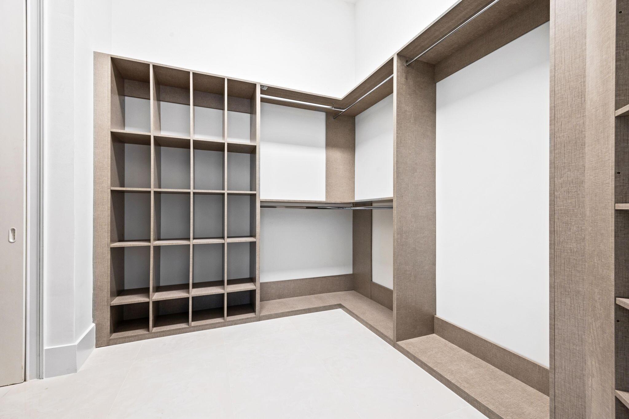 BAY HILL ESTATES - Residential