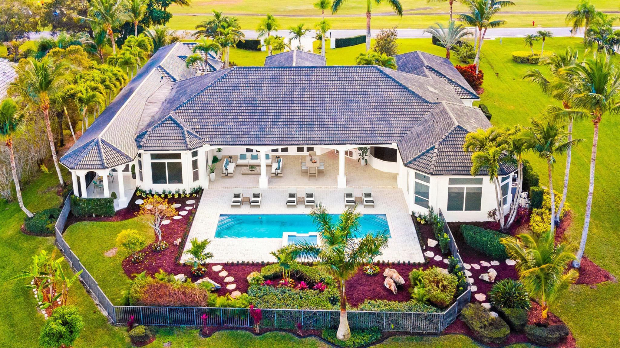 BAY HILL ESTATES - Residential