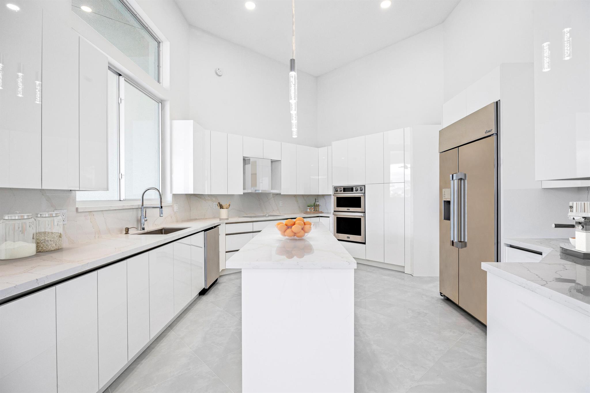 BAY HILL ESTATES - Residential