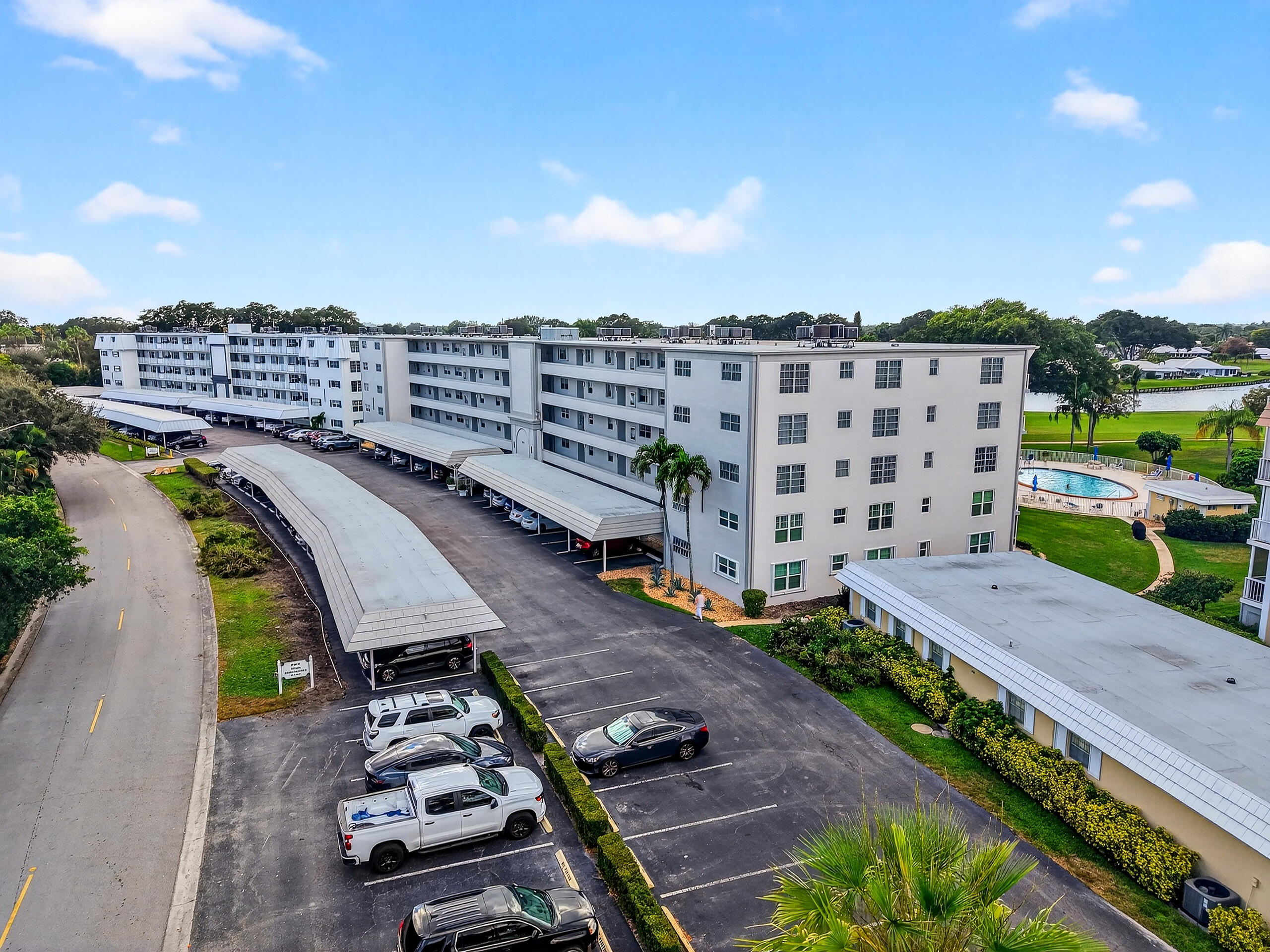 ATLANTIS SHERBROOKE VILLAS - Residential