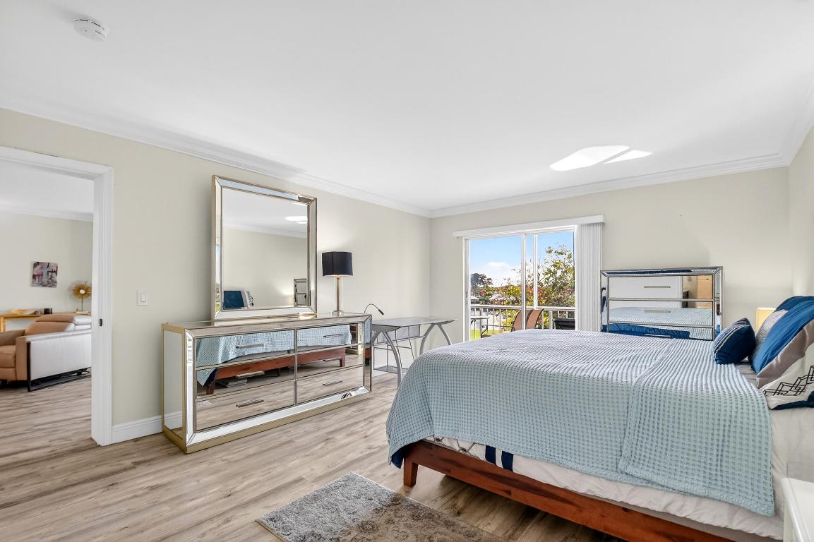 ATLANTIS SHERBROOKE VILLAS - Residential